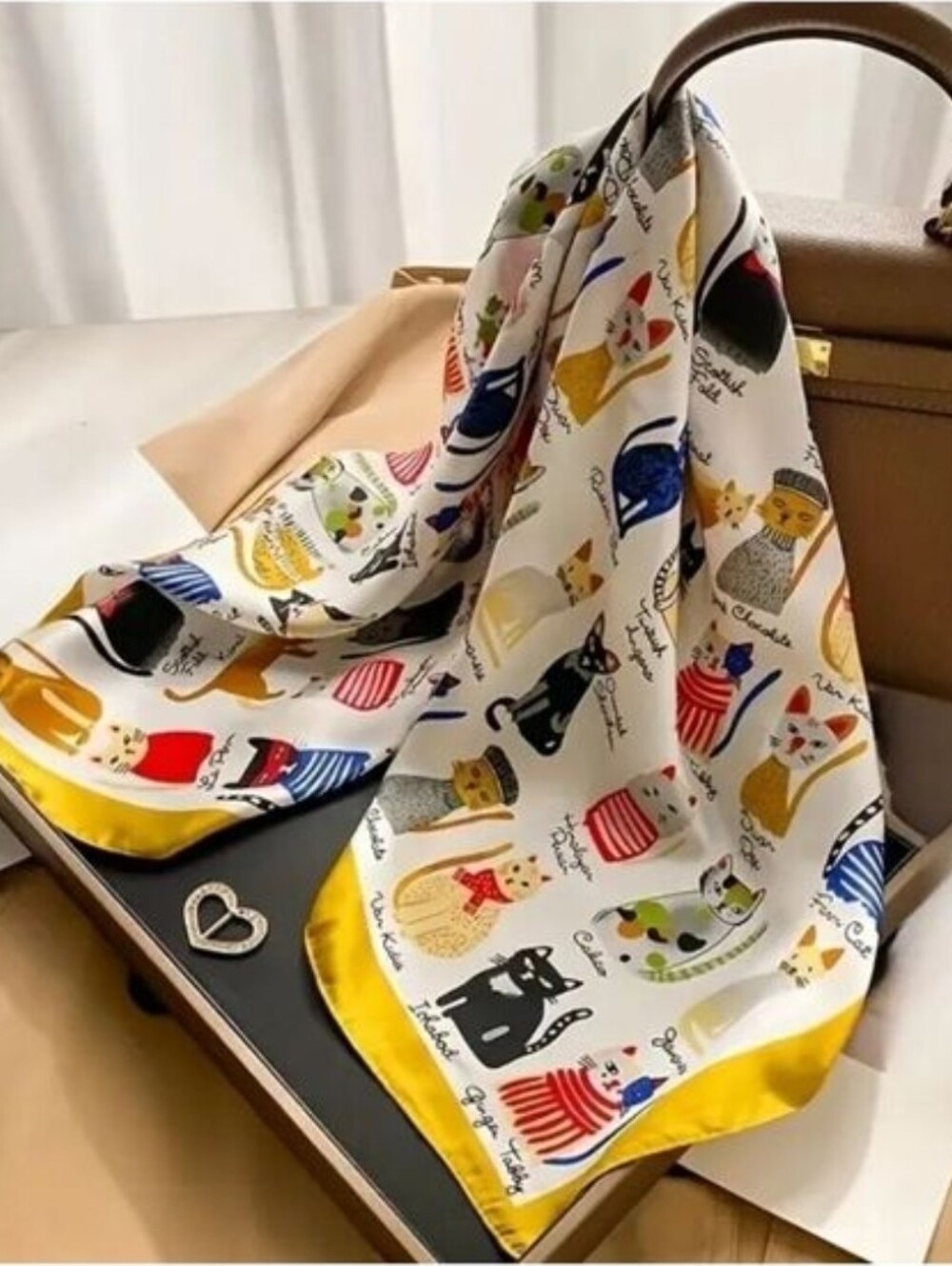 CAT LOADED SCARF PERFECT FOR THE CAT LOVER